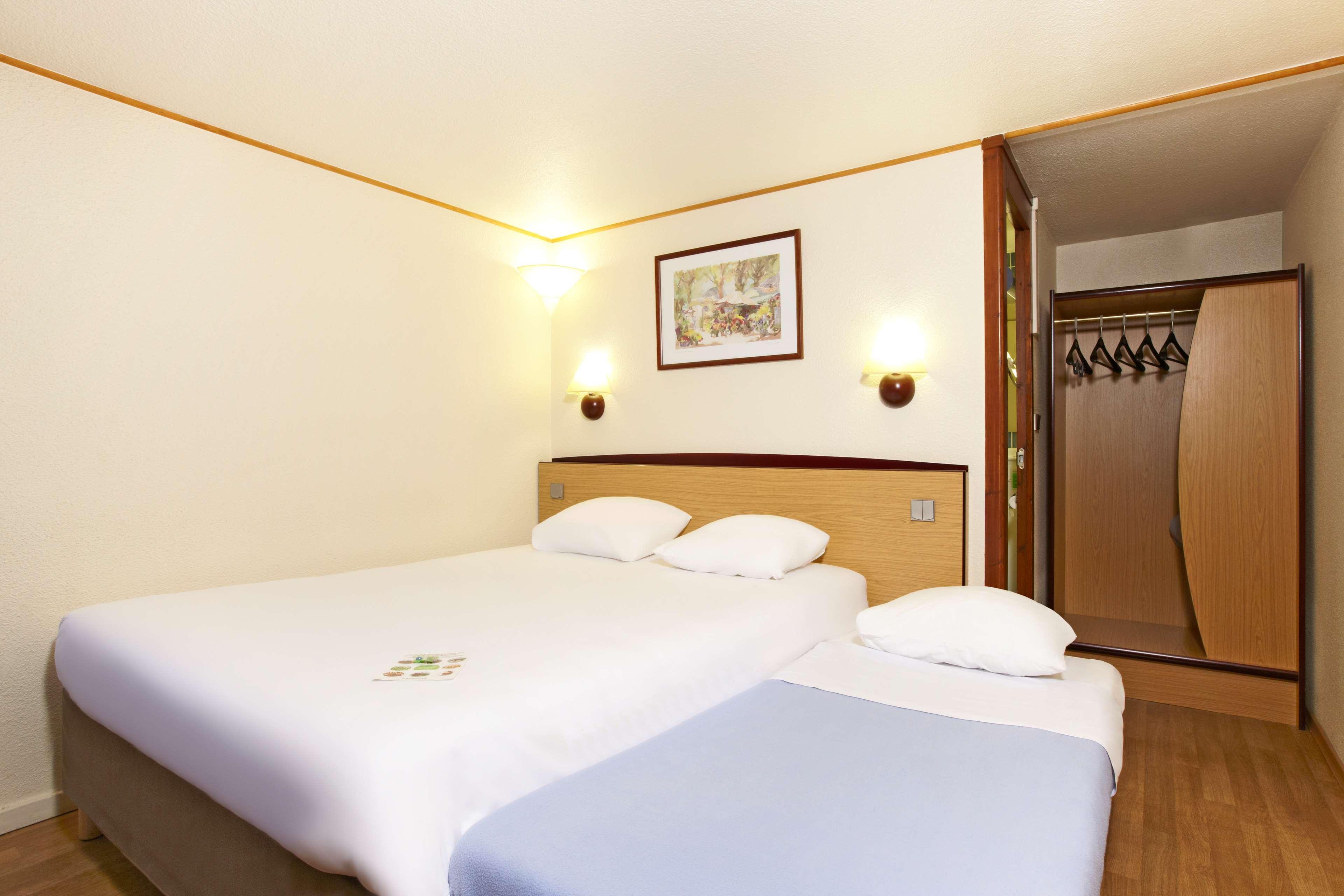 Hotel Campanile Rouen Nord - Mont-Saint-Aignan Zewnętrze zdjęcie